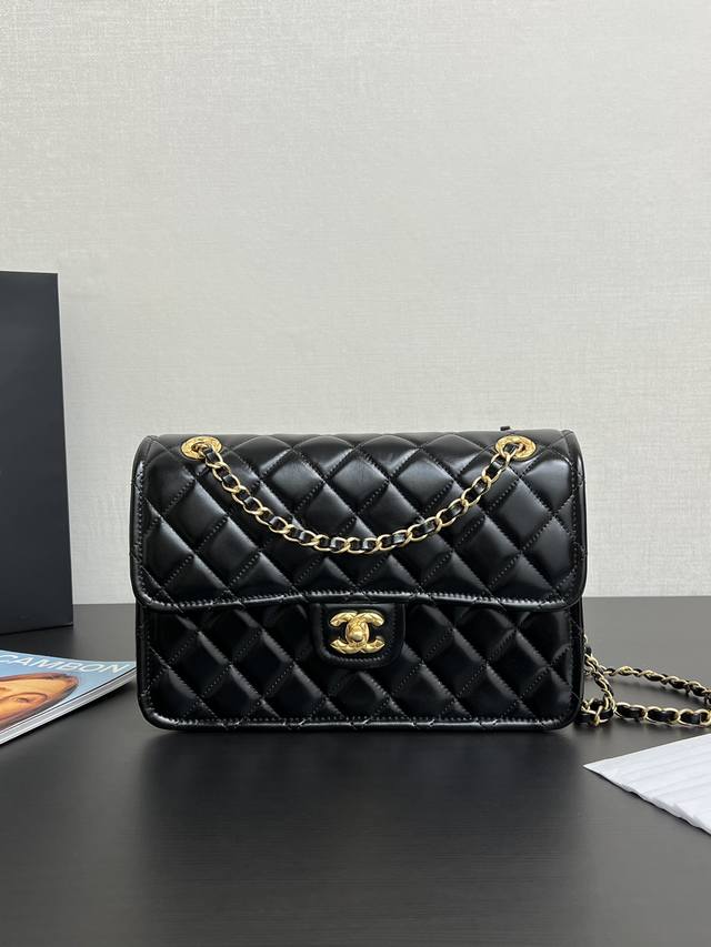 Genuine Leather In Stock. 24K New-Style Tofu-Shaped Bag Absolutely Stunning! Lau