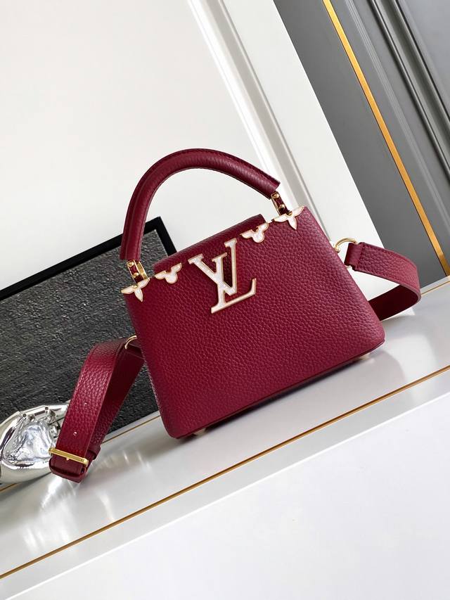 Dynamic Chip, Premium Exclusive For Resale, M11341 Pomegranate Red Detailed Feat