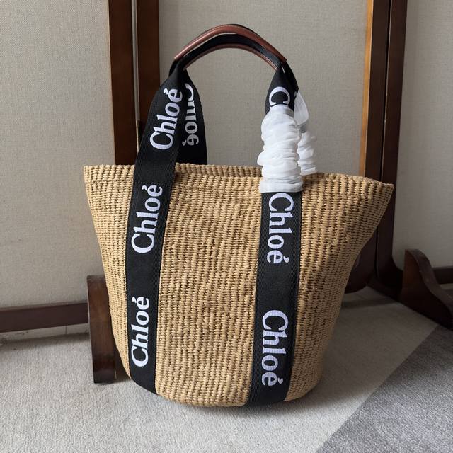 Chloe Large Woody Basket The Large Woody Basket Bag Features A Woody Ribbon, Des