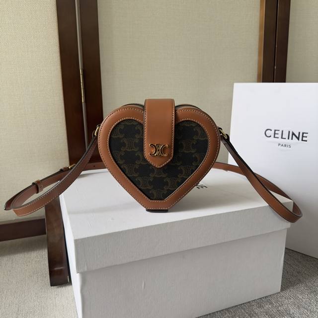 Celin* 22S | Tambour Logo-Printed Calf Leather Heart-Shaped Handbag #Valentine's