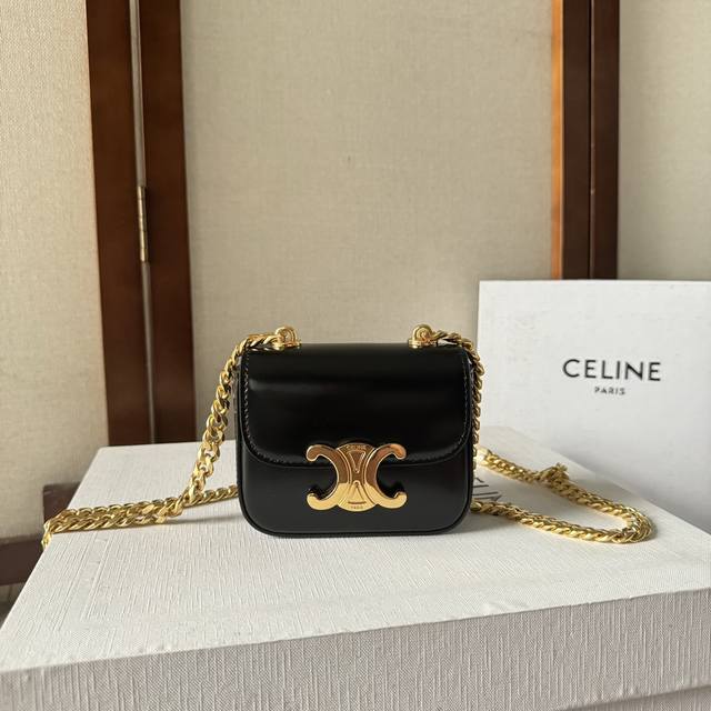 Celine Chain Buckle, New Mini Earphone Bag Celine Has Released Several Small Bag