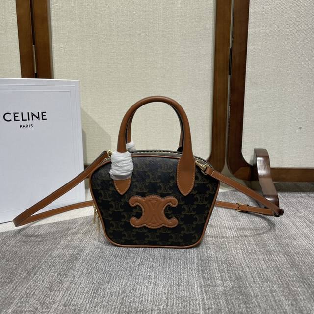 Celine 22S New Arrival | Mini Brown Triumph Arch Calf Leather Bowling Bag A Supe
