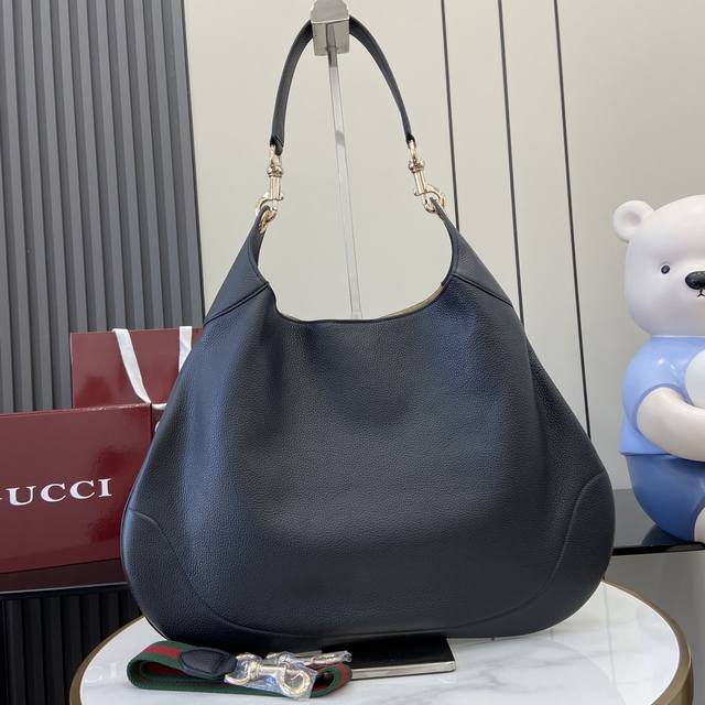 Comes With A Full Set Of Original Green Gift Bags. New Gucci Body Double Lock Me