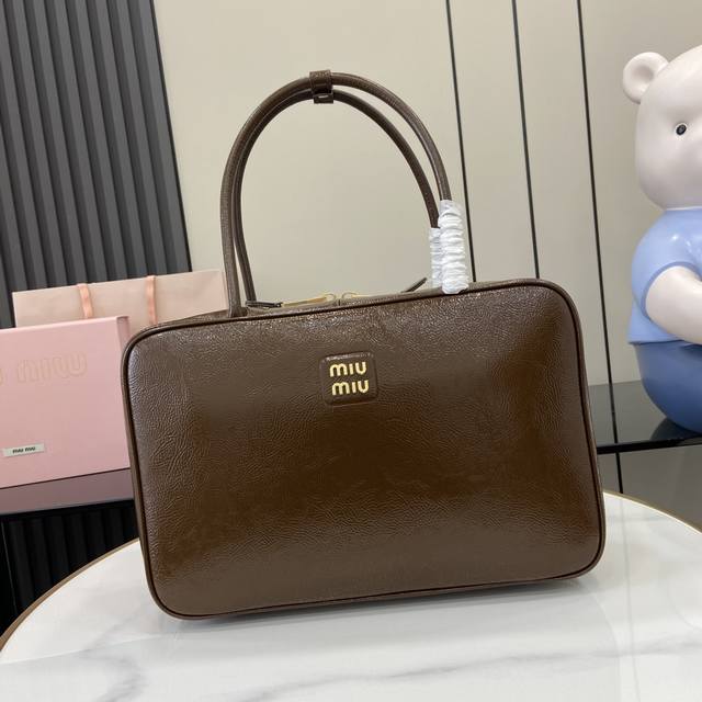 Comes With A Full Set Of Original Store Packaging. New Mium Briefcase, Handcraft
