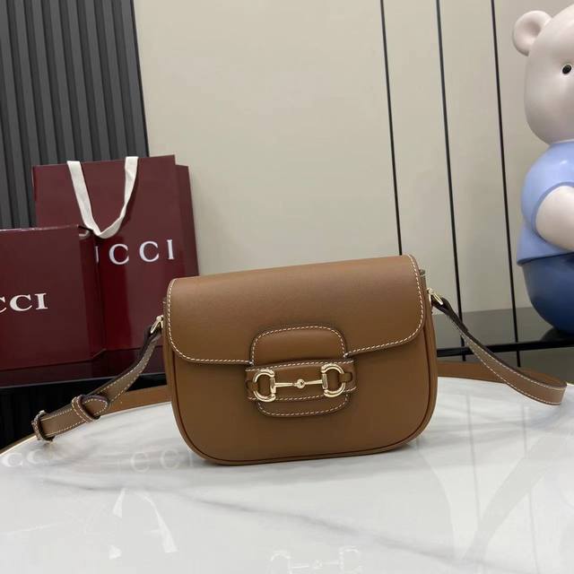 Comes With Full Original Store Packaging. New Arrival. This Gucci Horsebit 1955