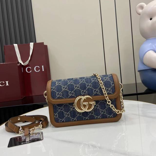 Comes With Full Original Store Packaging. New Arrival. The Gucci Go Series Is De