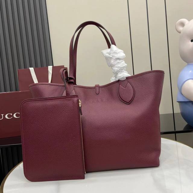 Comes With A Full Set Of Original Store Gift Bags. New Arrival. One Bag, Two Sty