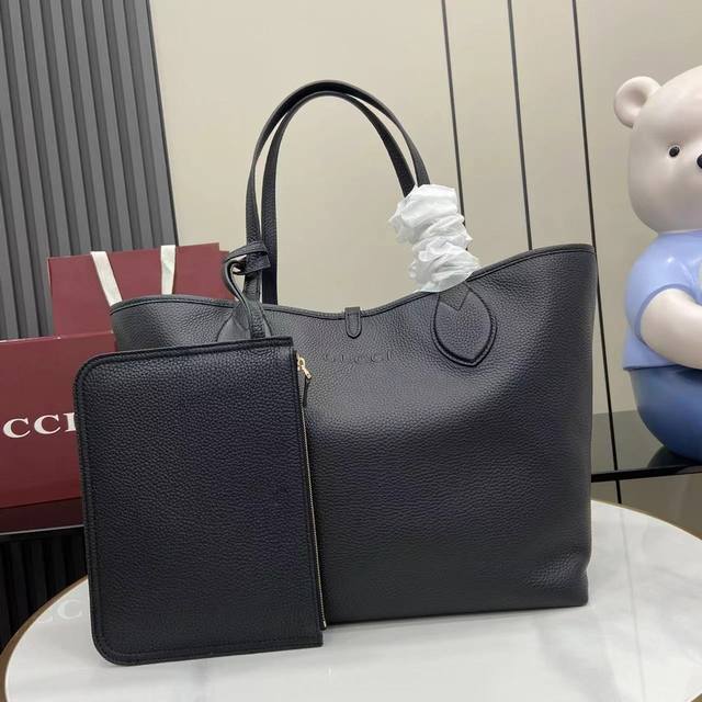 Comes With A Full Set Of Original Store Gift Bags. New Arrival: One Bag, Two Sty