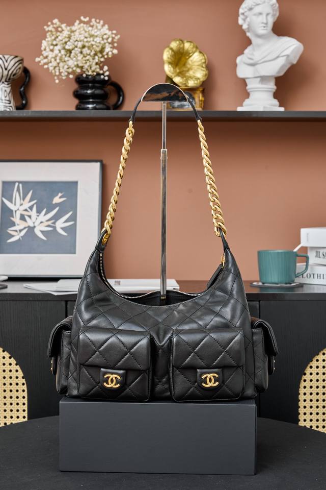 Top-Quality Chane125C Early Spring Collection As5302 Hoho Hippie Bag With A Uniq