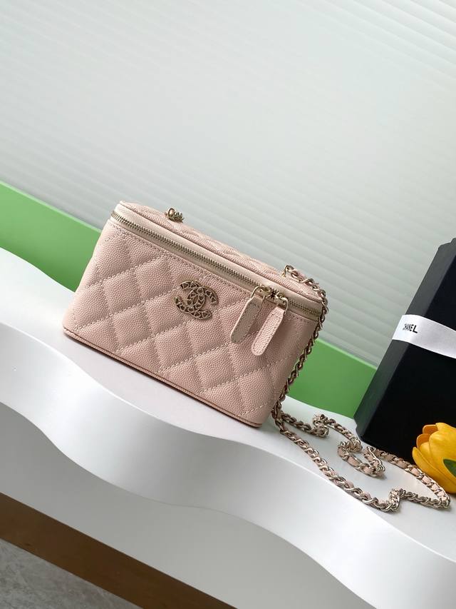 25P Heart-Shaped Diamond Clasp, Compact Lipstick-Shaped Makeup Box, Small Storag