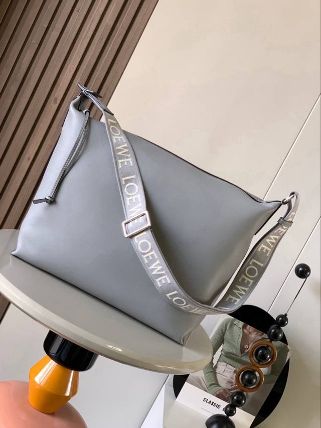 Cubi Crossbody Bag Makes A Stunning Debut The New Cubi Is A Delightful Surprise,