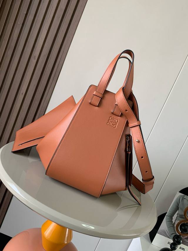Small Soft Grained Leather Hammock Handbag A Versatile Handbag With Soft Side Pa