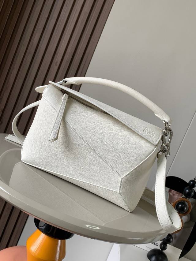 Model Number: 8010 New Version Geometric Bag Small Size 24Cmpuzzle Handbag! The