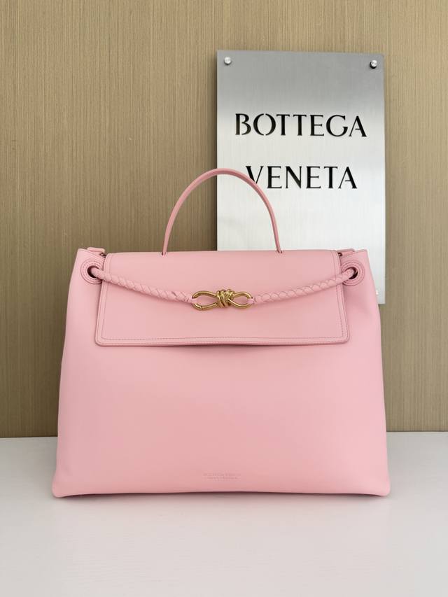 Style Number: 826195 Bottegaveneta's Latest Ciao Ciao Large. From Hello To Goodb