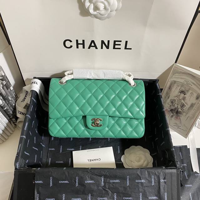 Chanel Cf1112 Exclusive Photography Italian Imported Lambskin 25Cm Gold Buckle*S