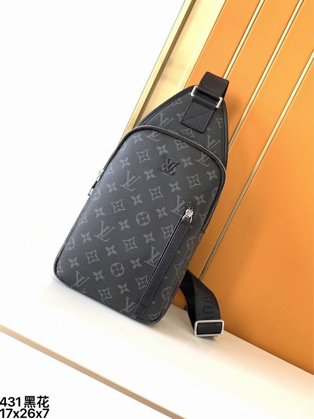 Chest Bag, 431# Top-Grade Original Single This Size Is Just Right, A Very Stylis