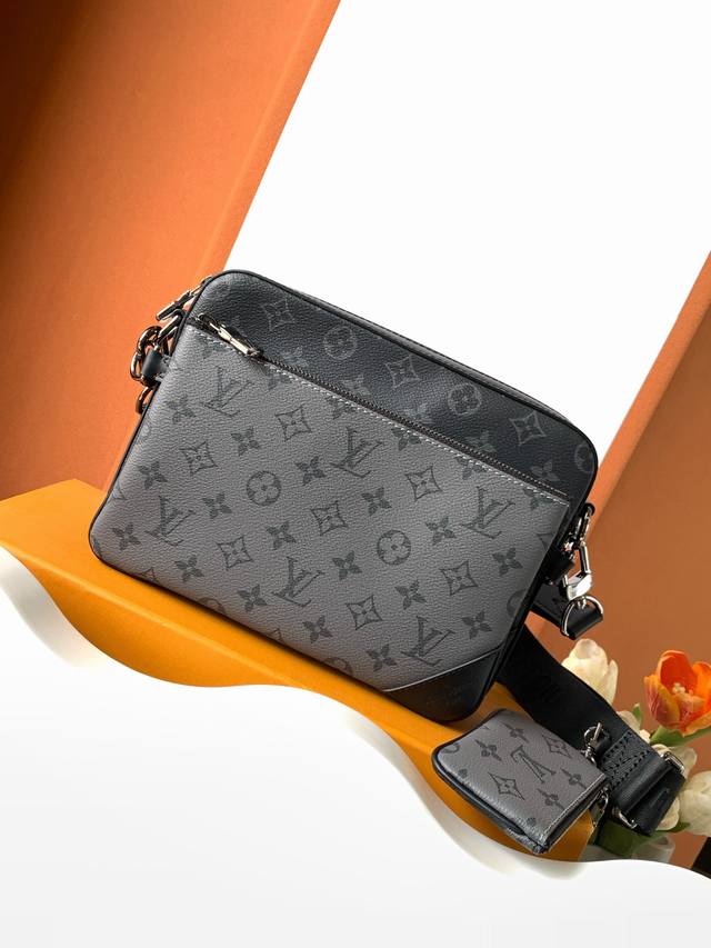 Trio Messenger Bag Premium Reinforced Edition Model: M69443 Leather: Italian Gra