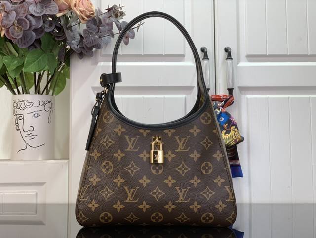 Premium Original Single Special Offer The Drop Small Handbag M12940 This The Dro