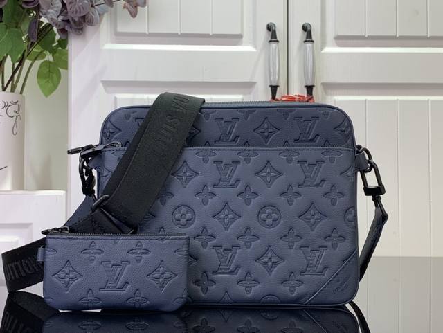Top-Tier Authentic Special Offer Trio Messenger Bag M14785 Dark Blue Stripe Embo