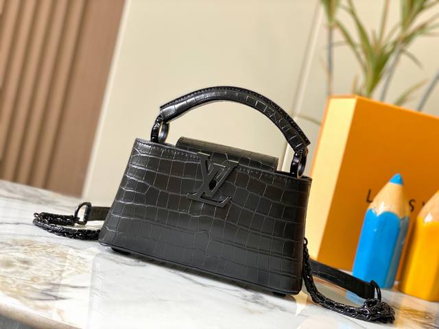 Upgrade Edition M23977 Black Crocodile-Patterned This Capucines Small Handbag Fe