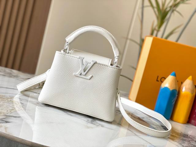 Upgrade Edition M25255 White This Capucines Small Handbag Is Crafted From Matte