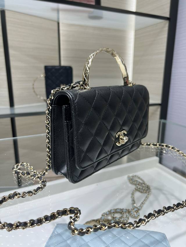 Chanel 25S New Handle Woc Coco Crush Diamond Quilted Handle Soft Calf Leather A
