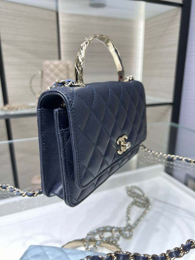 Chanel 25S New Handle Woc Coco Crush Diamond-Quilted Handle Soft Calf Leather A
