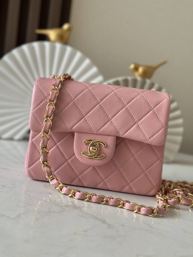 New Arrival, Vintage-Style Logo, Newly Released Square-Shaped Chane1. This Squar