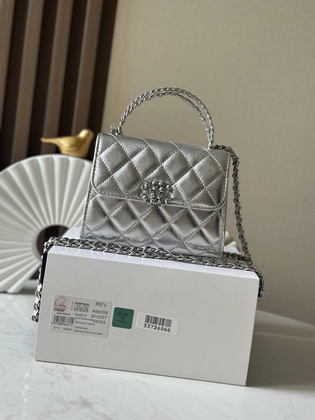 In Stock, New Arrival. This Season's Hottest Kelly Handle Bag, 25 New Styles. Th