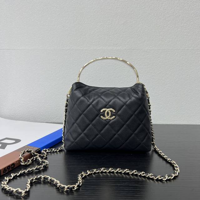 25S New Arrival, Ball-Patterned Cowhide, Steel Bright Gold Hardware, Dimensions: