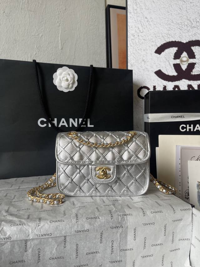 Top-Tier Product_ French High-End Custom-Made Chane1 Chanel 25C.Cf Woven Runway
