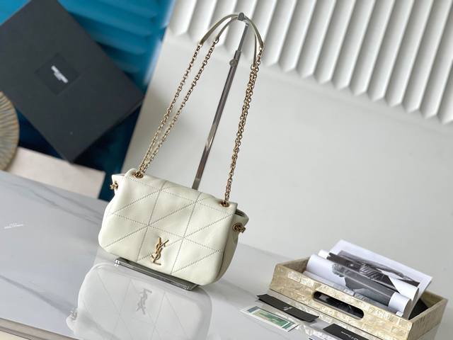 Jamie Mini Lambskin Edition The New Lambskin Series Really Hits The Spot For Me