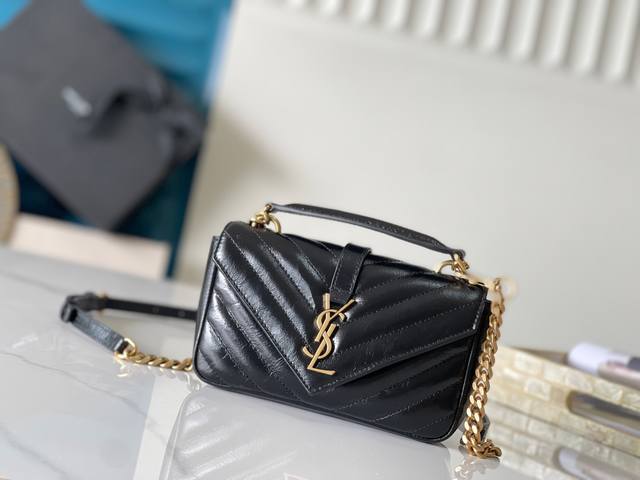 College Mini Oil-Waxed Leather Y-House's Classic Yet More Casual College Design