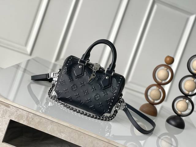 Top-Grain Leather, Premium Original M14575, Premium Original 163C01 Dynamic Code