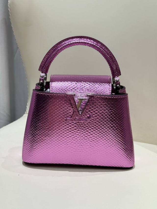 V21Cm Imported Sand Snake Leather, Lined With Genuine Goat Leather. So Exquisite