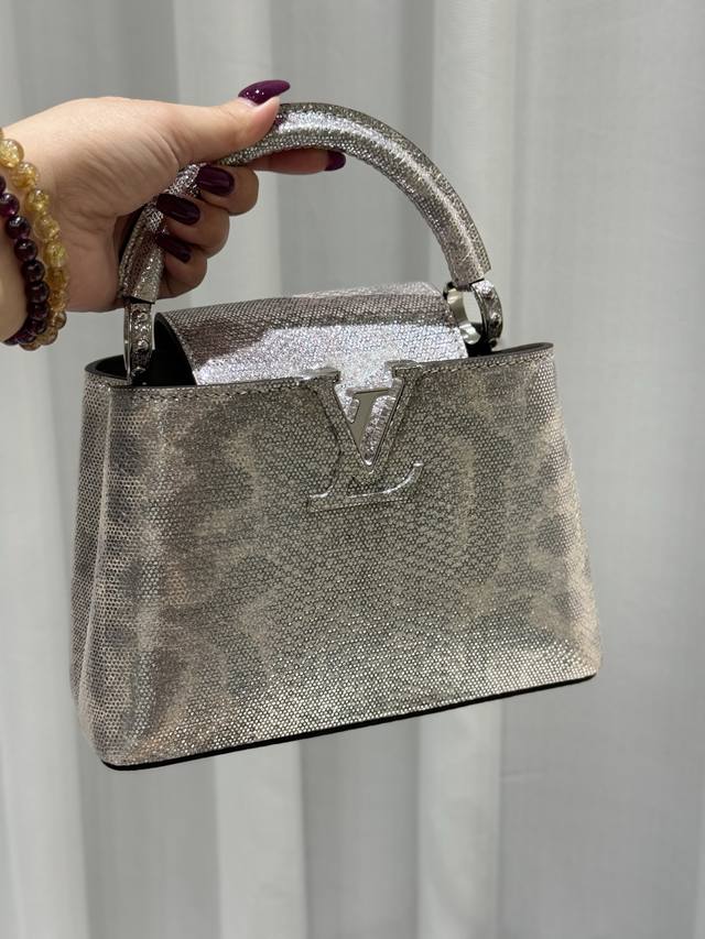 V21Cm Imported Sand Snake Leather, Lined With Genuine Goat Leather. So Exquisite