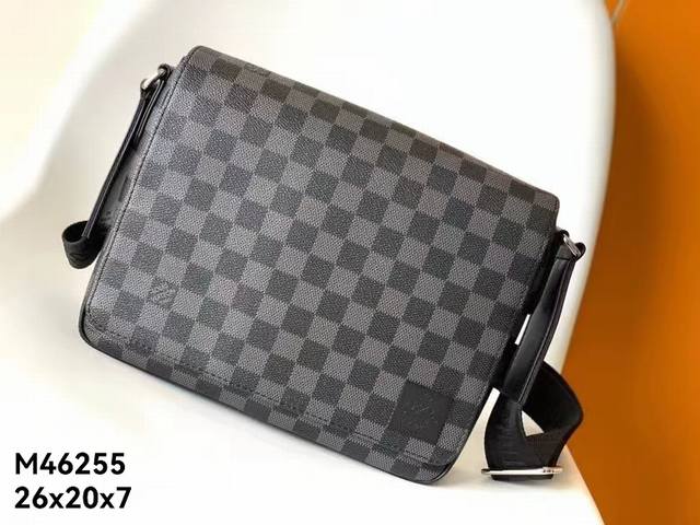 Briefcase, M46255 Black Check Men's Briefcase Series This Voyage Small Briefcase