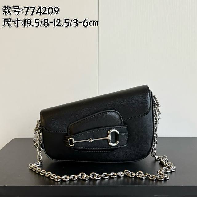 Actual Photo # Style Number: 774209 Dimensions: 19.5 X 8-12 X 3-6 Cm 1955 Saddle