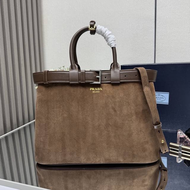 Authentic Grade Top-Tier Original Order New Arrival Matte Leather Large Size 38C