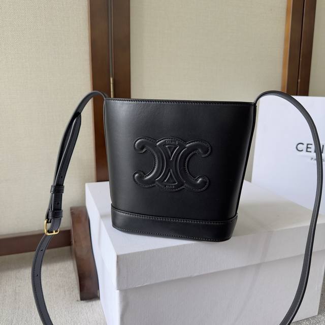 New Arrival In Stock Ce New Mini Bucket, This Mini Version Is The Mini Version O