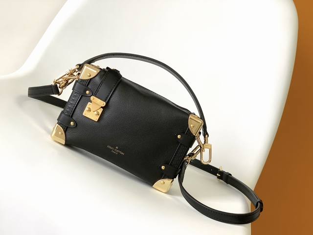 M23817 Small Black M23915 Ivory White M25067 Blue M23818 Brown Top-Grade Origina
