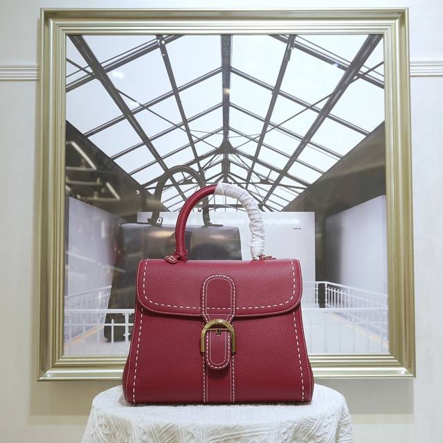 Wine-Red Exterior Stitching, Medium-Sized. Delvaux, The Belgian Luxury Leather G