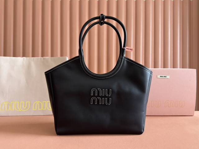 Configured With Full Counter Packaging Miuhobo Tote Underarm Bag! Limited Editio