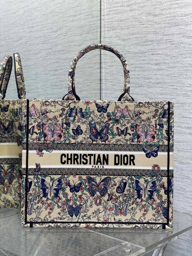 Authentic With Full Original Packaging, Large Size In Stock. The Latest Spring/S