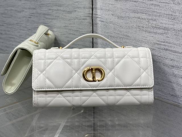 Top-Quality With Full Original Packaging, Factory P Stock Miss Caro Top Handle C