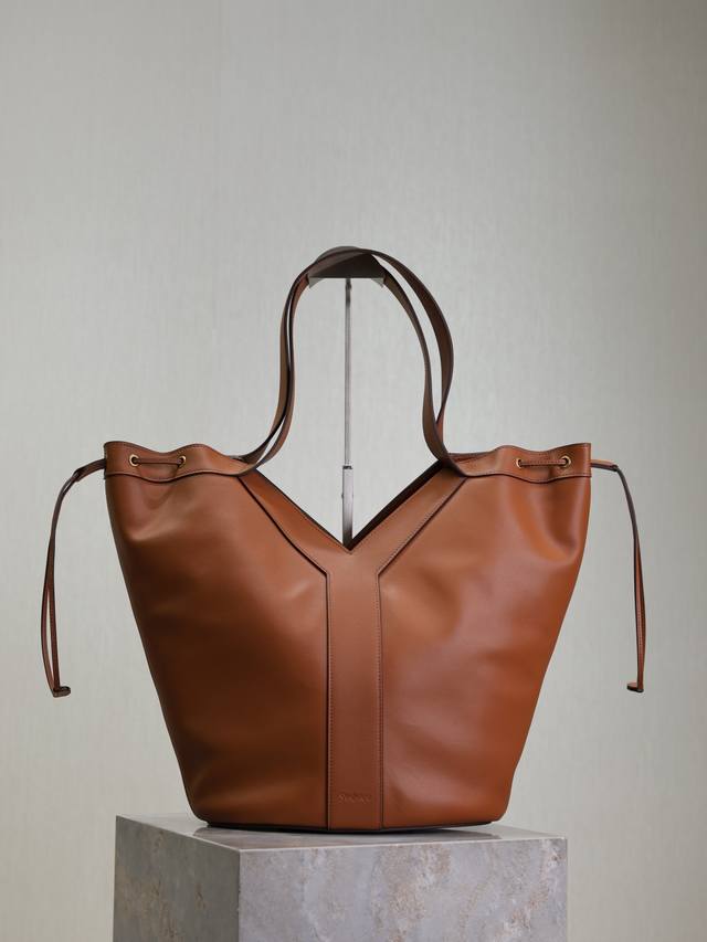 Y Large Leather Hobo Handbag, Finely Grained Leather Hobo Handbag With A Full Li