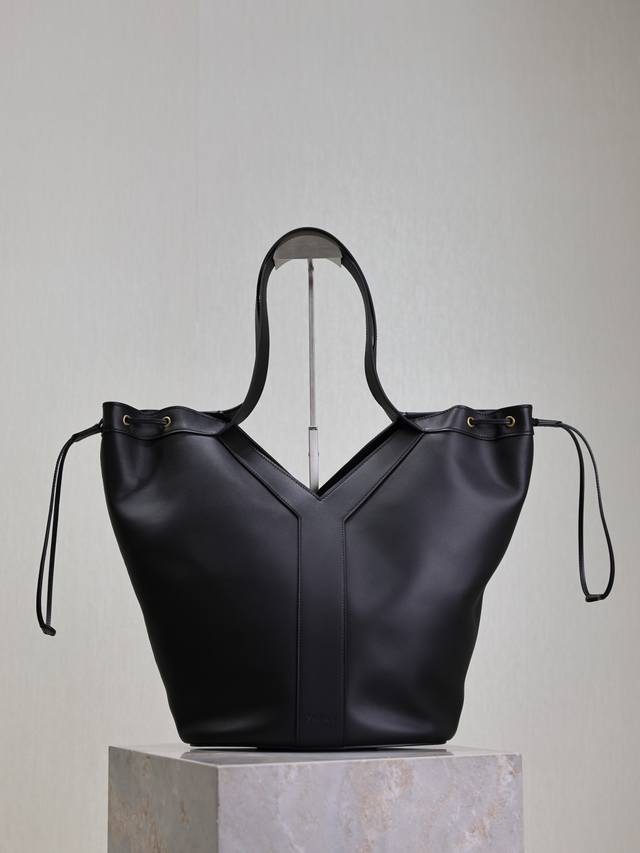 Y Large Leather Hobo Handbag Fine-Grained Leather Hobo Handbag With A Full Linin