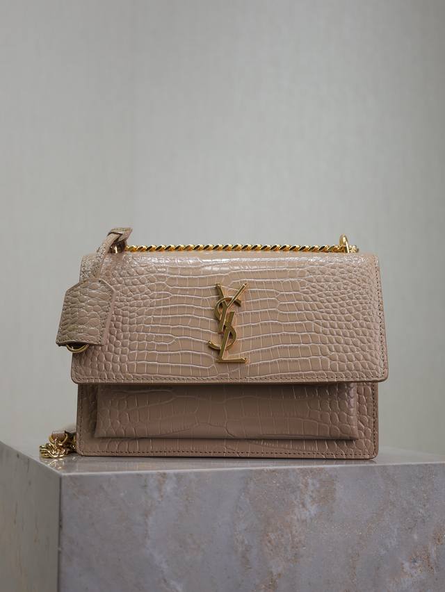 Apricot Crocodile Pattern With Gold Buckle Sunset 22Cm_ The Unbeatable Classic S