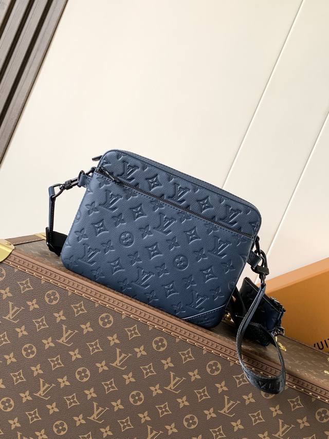M14785 Deep Blue Full-Leather Embossed Top-Grade Original Single Variable Code C