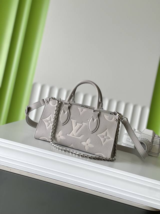 M14213 25 13 10 Onthego Full-Leather Square Bag